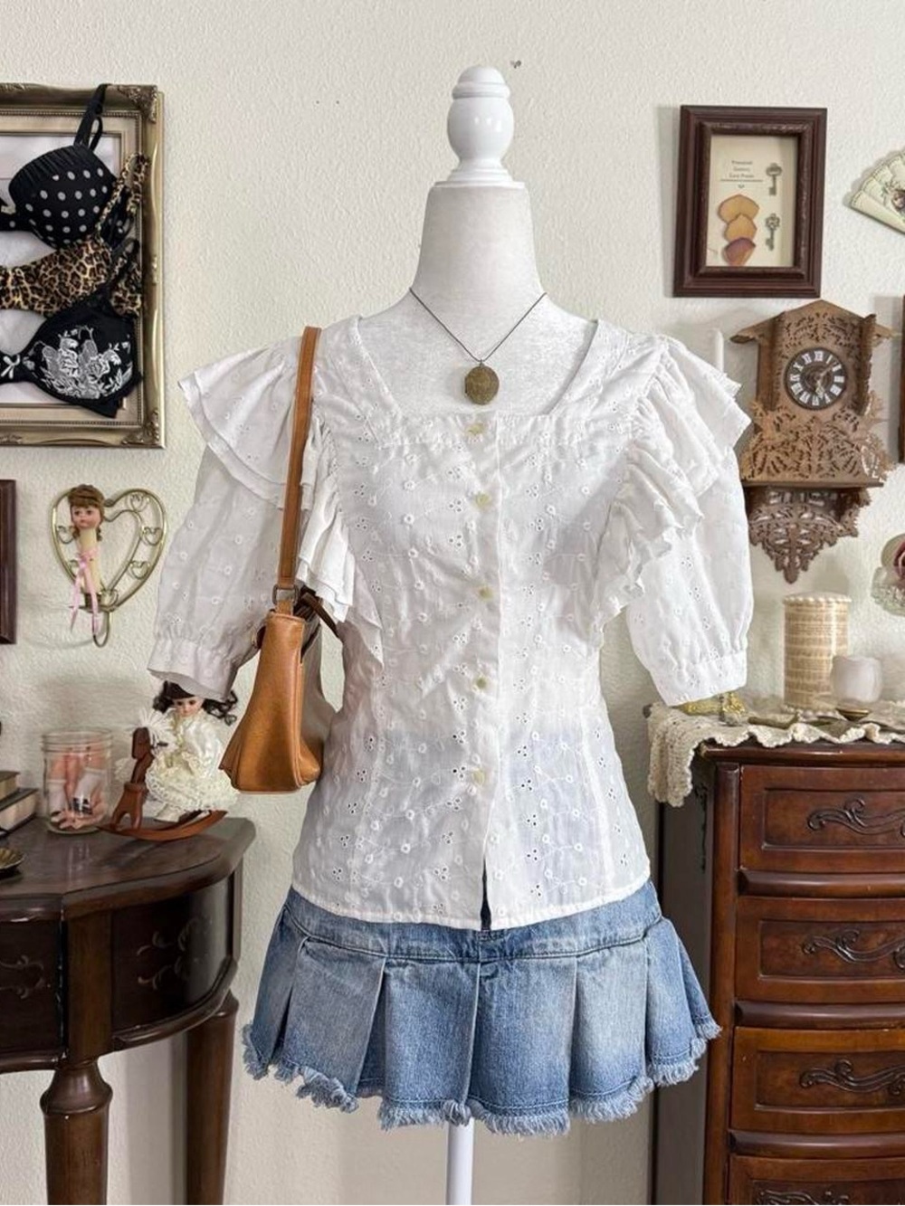 90’s dainty prairie cottagecore white ruffled floral embroidered puff sleeve top